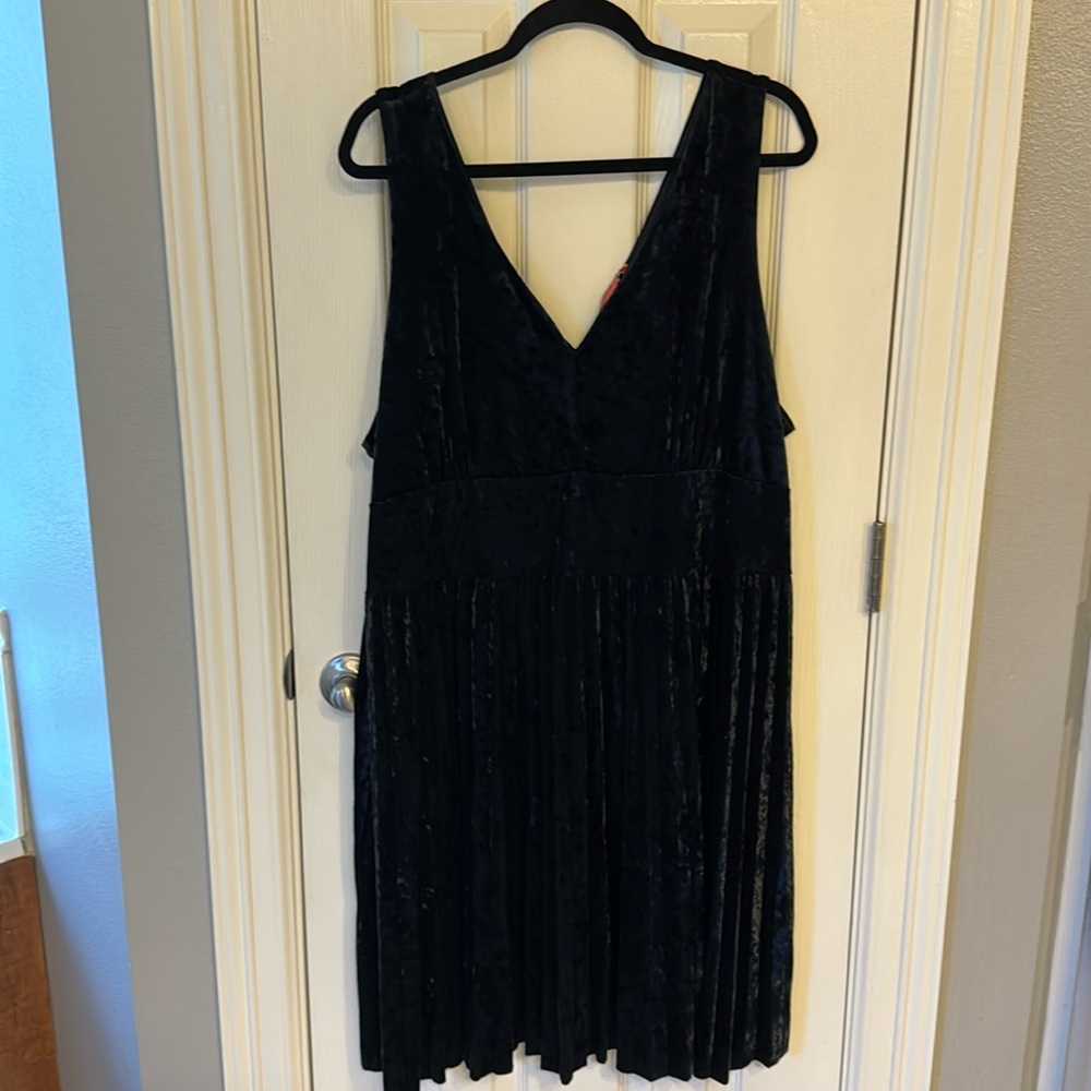 Black velvet ModCloth dress